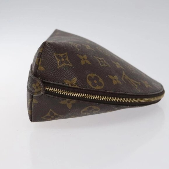 LOUIS VUITTON Monogram Trousse Demi Ronde Cosmetic Pouch M47520 LV Auth 117909 - Picture 5 of 15